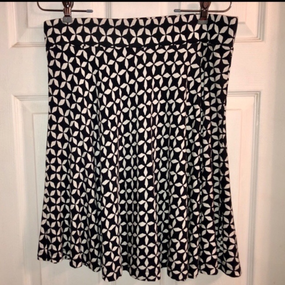 Loft Black & White Geometric Patterned Skirt